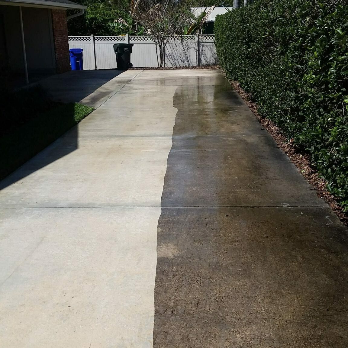 Before & After Pressure Washing & Driveway Cleaning In Lakeland, FL